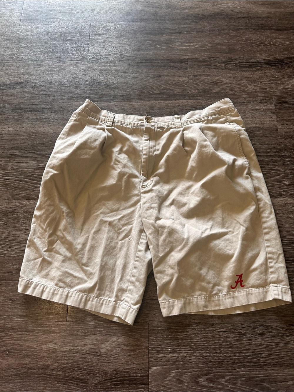 University of Alabama Crimson Tide sz 38 Cutter & Buck Beige Chino Shorts 10in